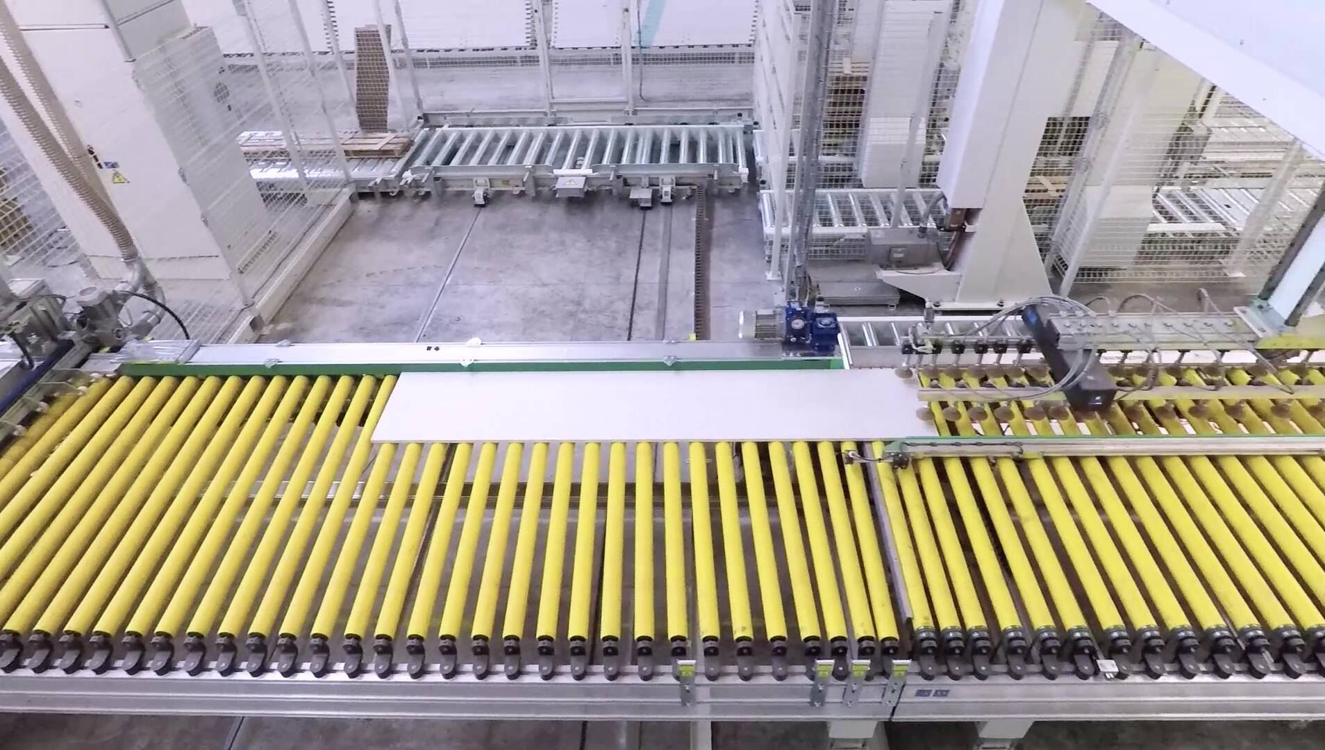 Systèmes d'automation - Systèmes de manutention - mahros conveyors