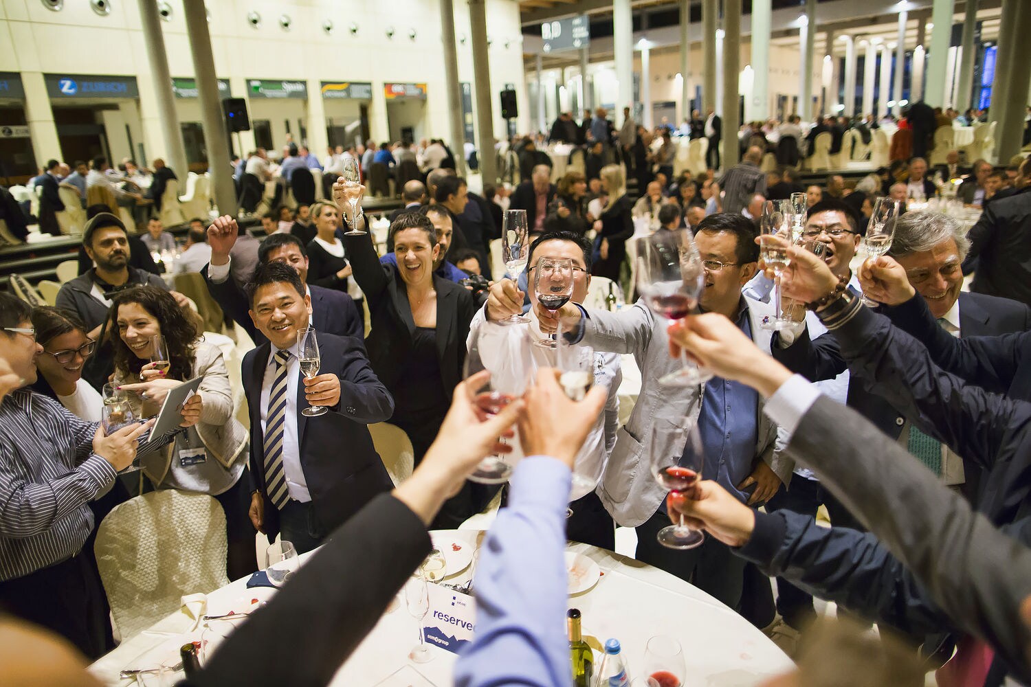 THE HOME EVENT Celebration dinner:  the world under the wooden dome.