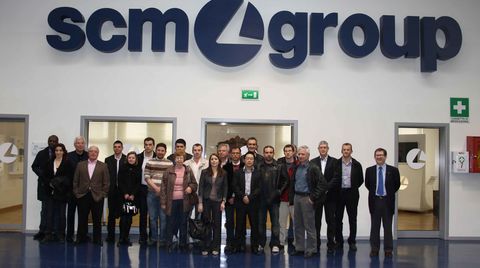 FRENCH CUSTOMERS IN VISIT