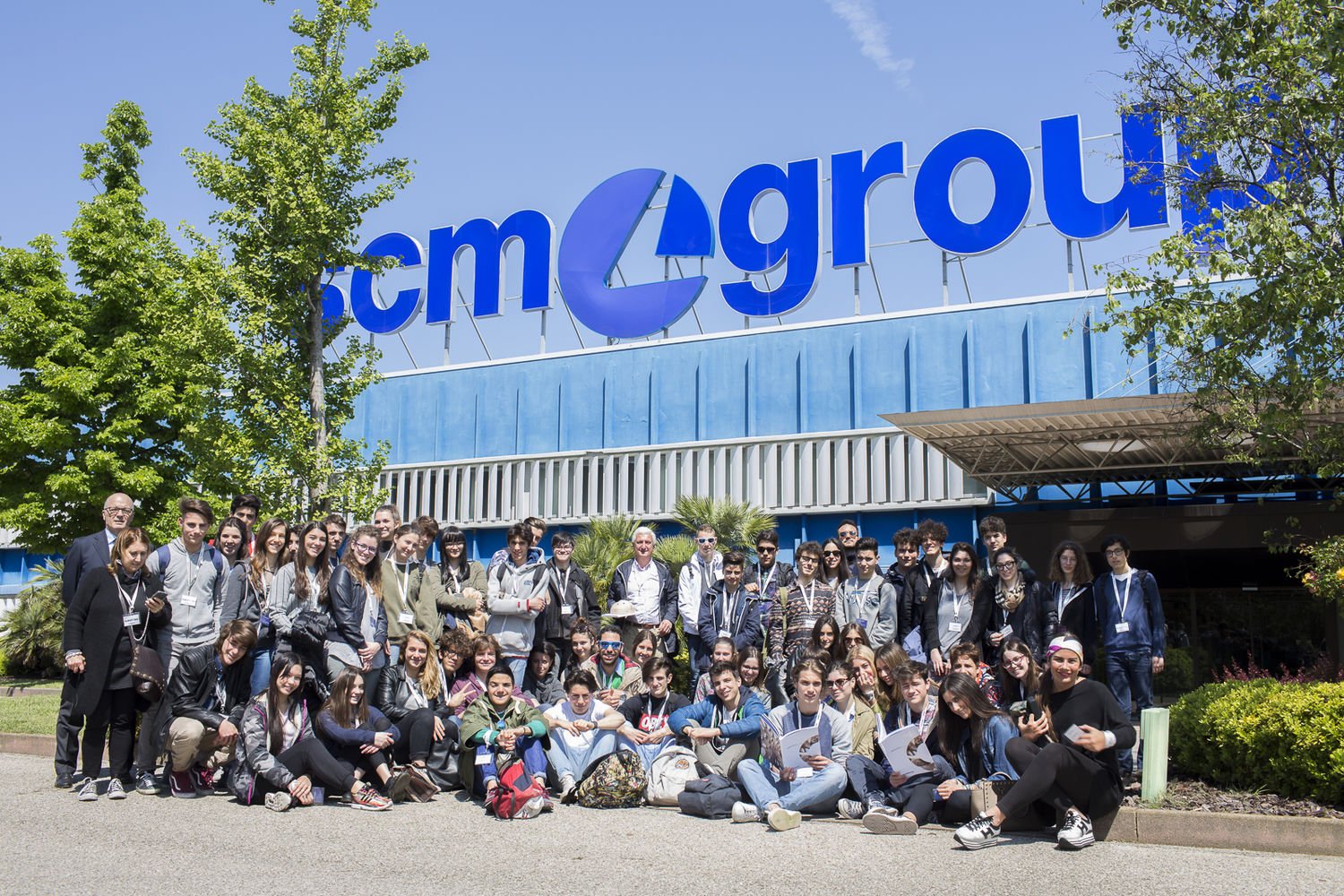 Gli studenti della Fondazione Karis in visita