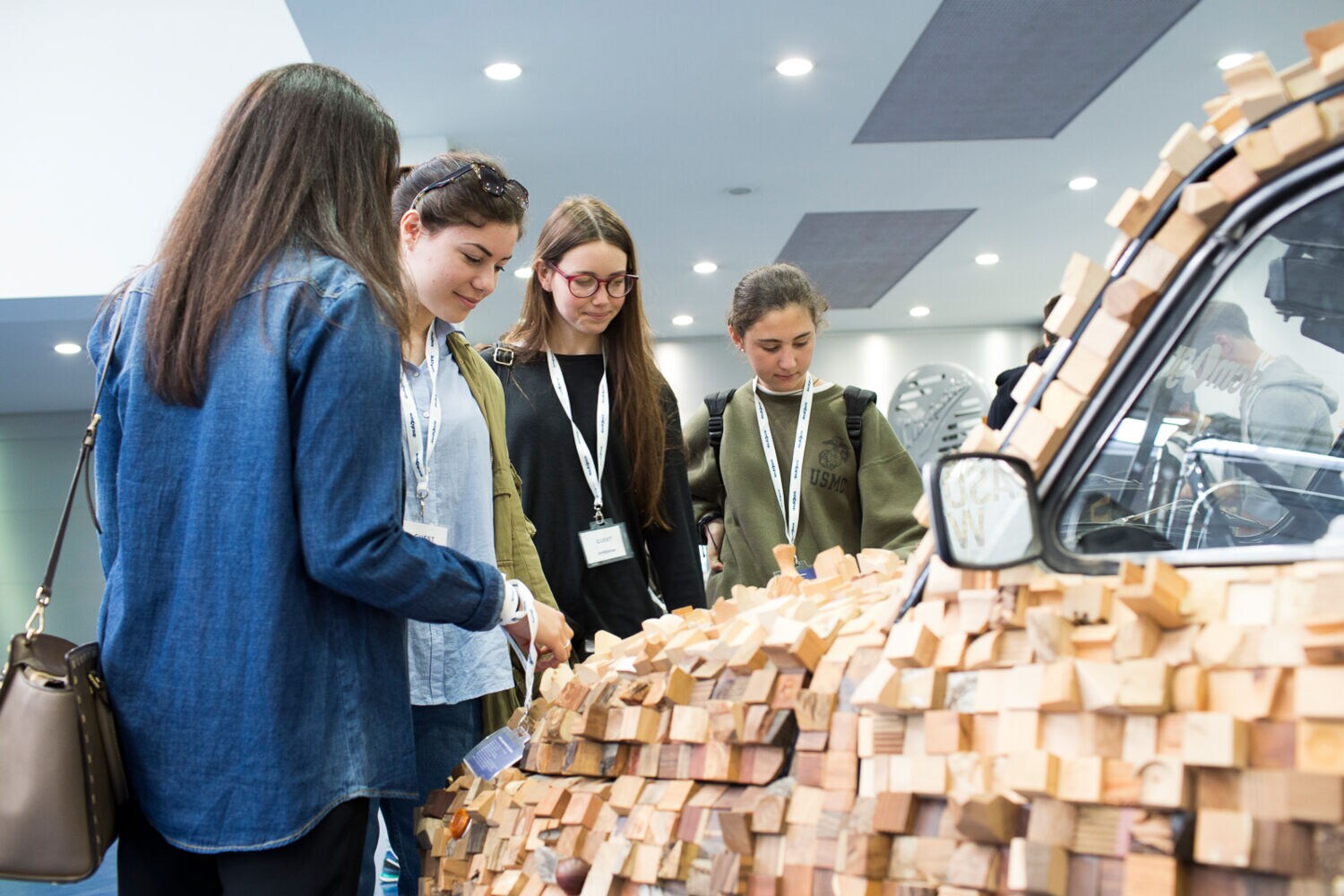 Gli studenti della Fondazione Karis in visita