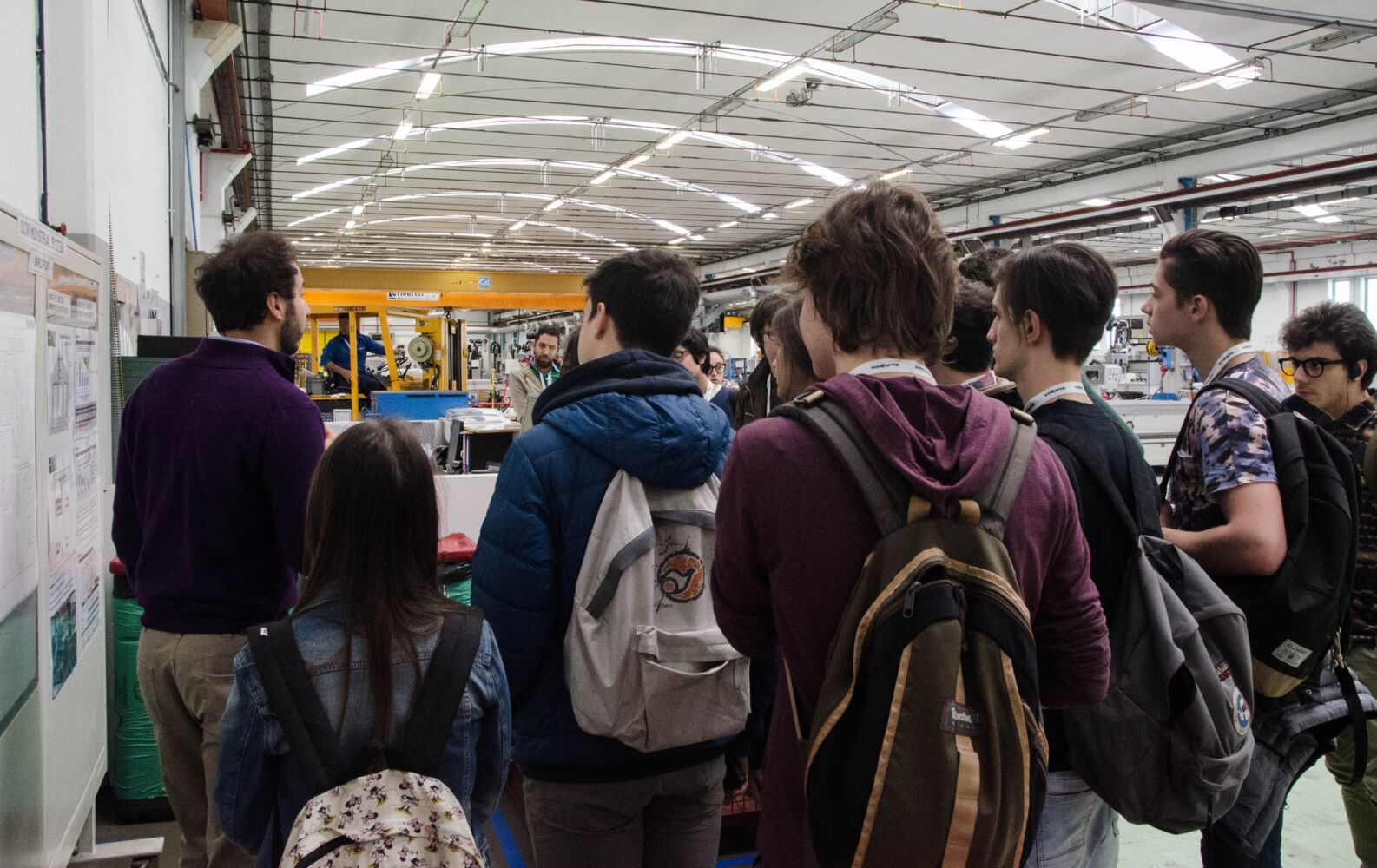 Gli studenti della Fondazione Karis in visita