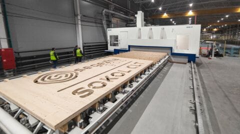Das AREA XL steht bei der offiziellen Eröffnung der ersten Produktionsstätte für die Herstellung von CLT-Platten in Russland im Mittelpunkt