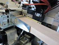 Máy dán cạnh tự động SCM Stefani KD Cạnh tranh bằng gỗ cứng có độ dày tới 12 mm