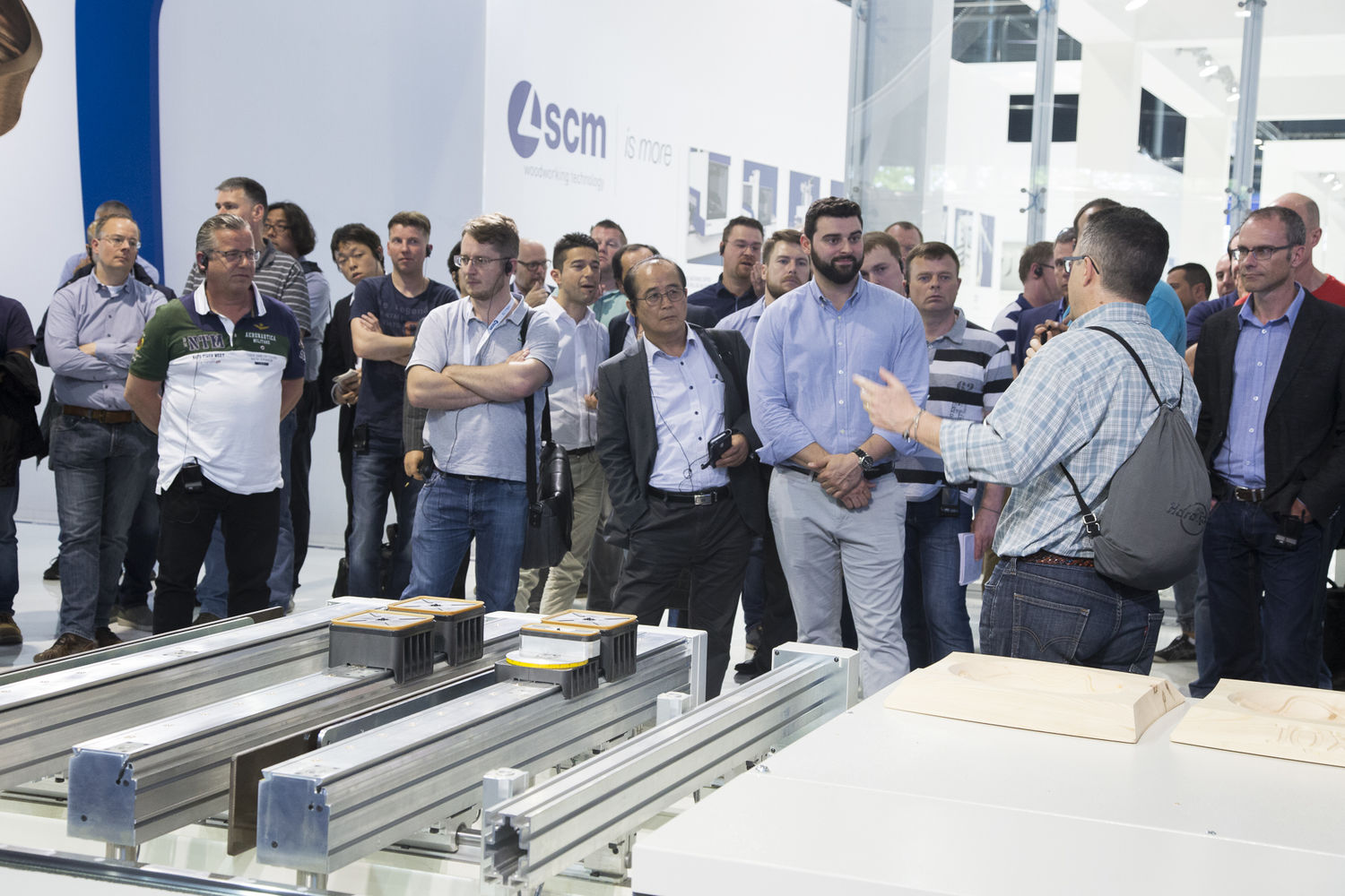 Diary from Hanover.  An exciting start for Scm at Ligna 2017