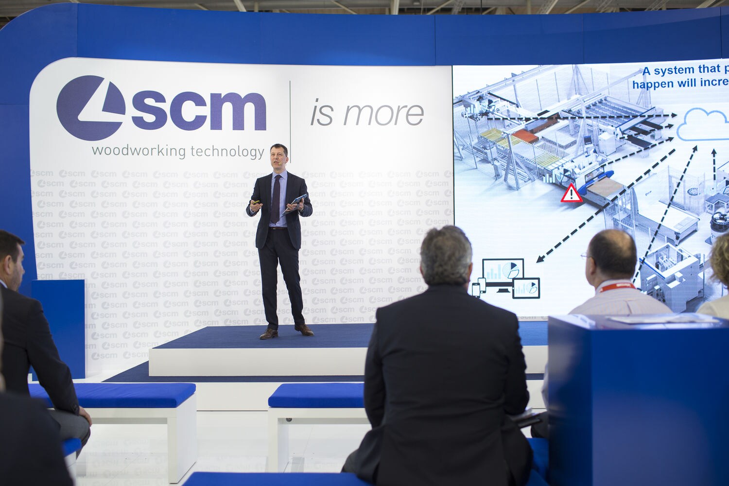 Diary from Hanover.  An exciting start for Scm at Ligna 2017