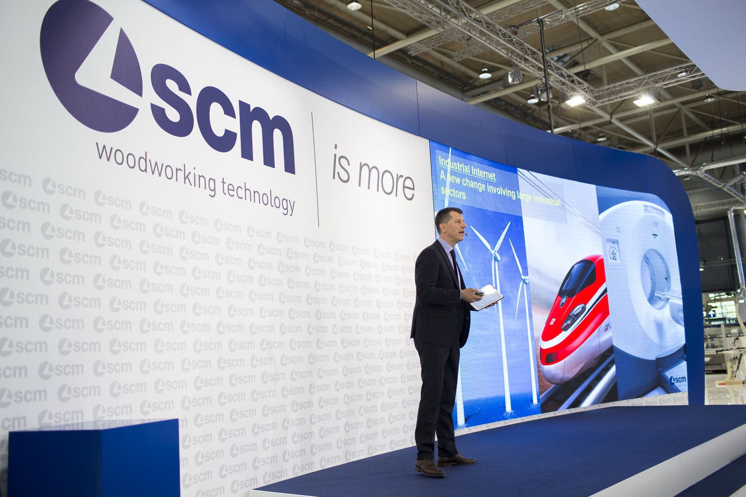 Diary from Hanover.  An exciting start for Scm at Ligna 2017