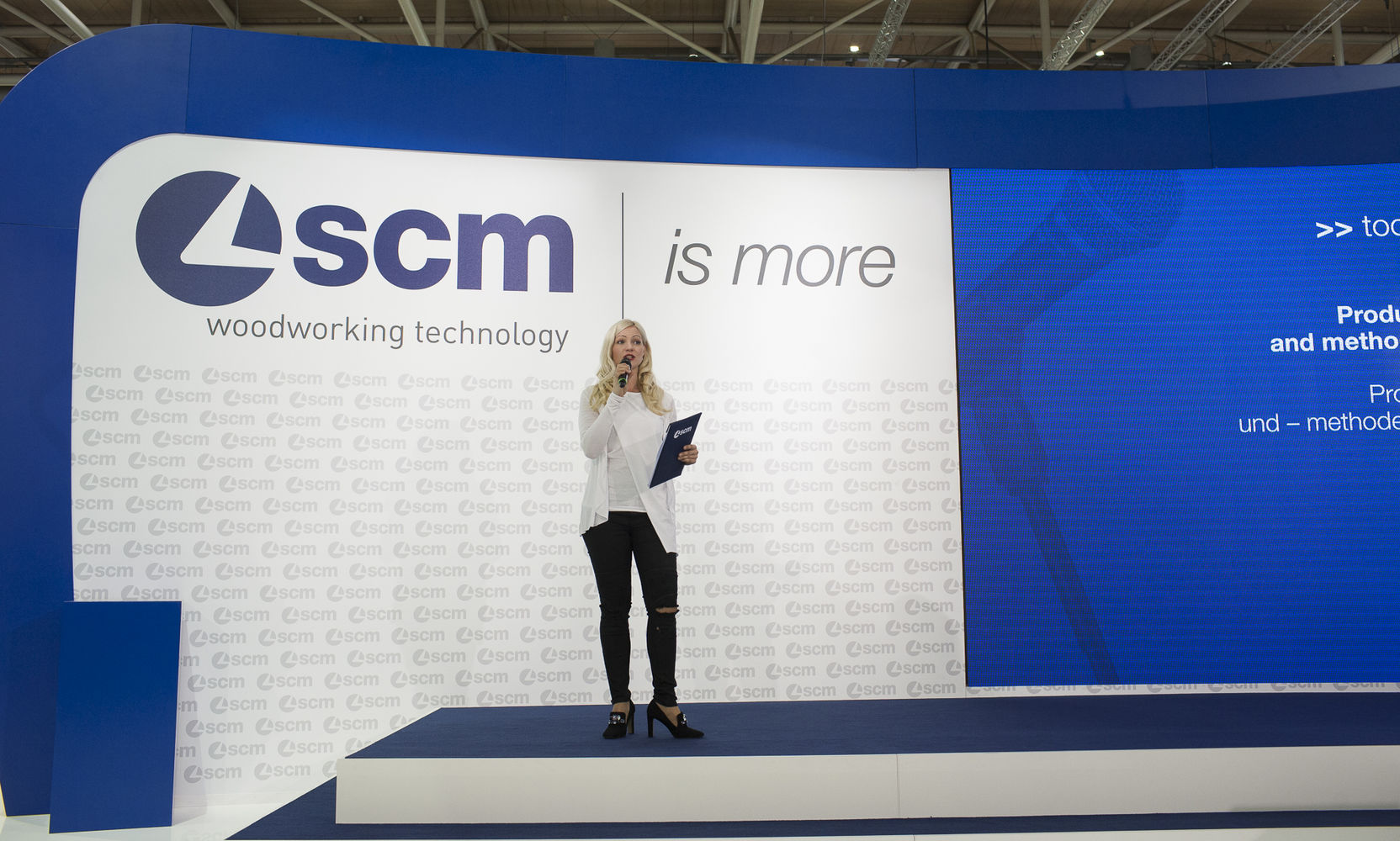 Diary from Hanover.  An exciting start for Scm at Ligna 2017