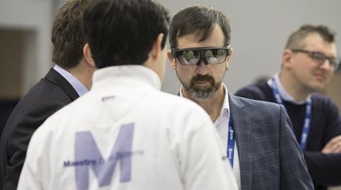 In the heart of the digital factory with the SCM smart glasses