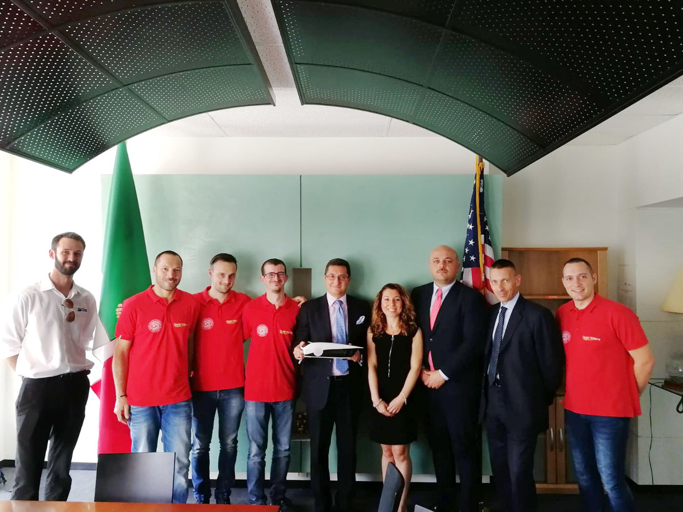 Scm Group e Cms in visita al Consolato Italiano a Chicago con il team Onda Solare