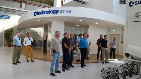 Fourth stop-over of SCM North America Tech Tour at Superfici