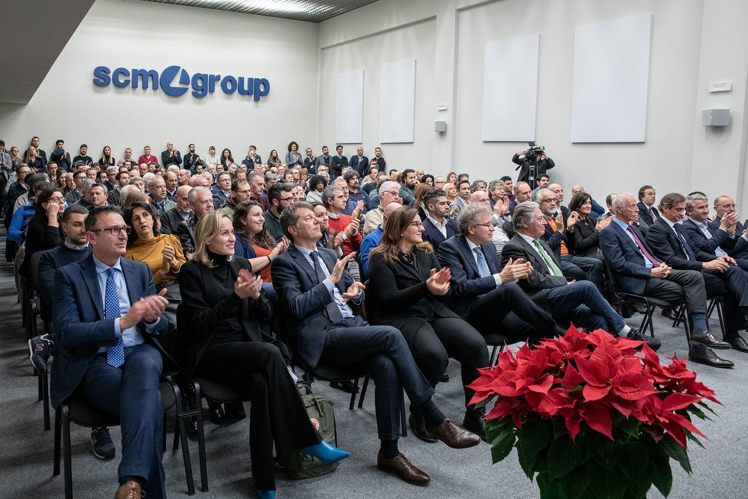 The year 2019 closes with a flourish celebrating the retiring employees and the winners of "Innovation" and "Improvement Ideas" awards