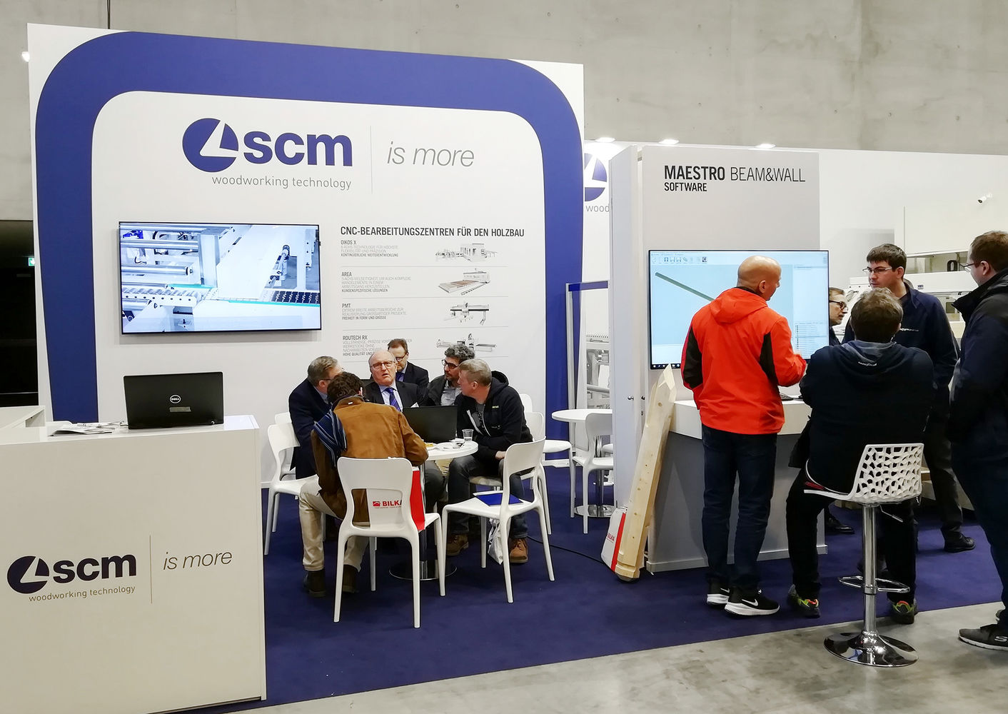 El stand SCM en la Dach+Holz sigue recibiendo gran afluencia de público