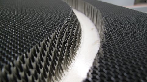 Honeycomb Cores Machining: the Winning Sinergy